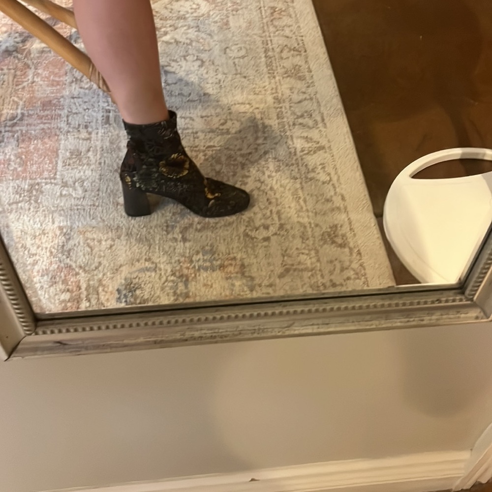 Floral booties made in Spain. Worn once, square toes booties w/ metallic heel - Picture 5 of 5